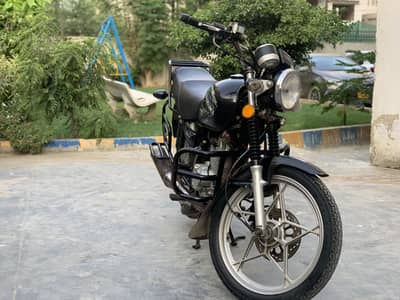 SUZUKI GS150 SPECIAL EDITION