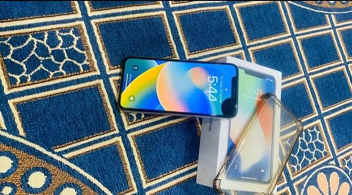 Apple iPhone X 9