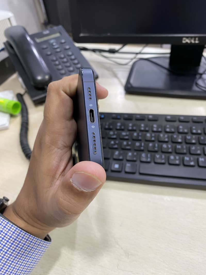 iPhone 15 Pro Max 7