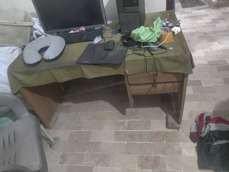 computer table 2