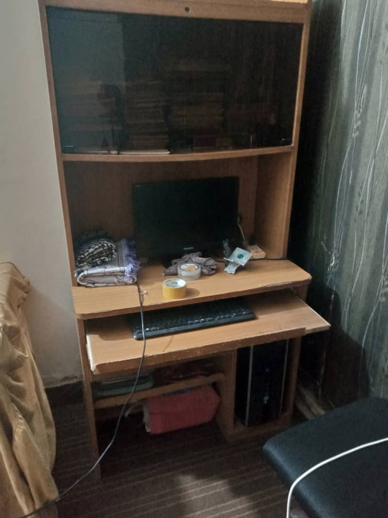 Computer Table and Book shelf 0