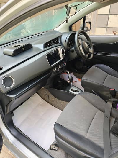 Toyota Vitz 2012