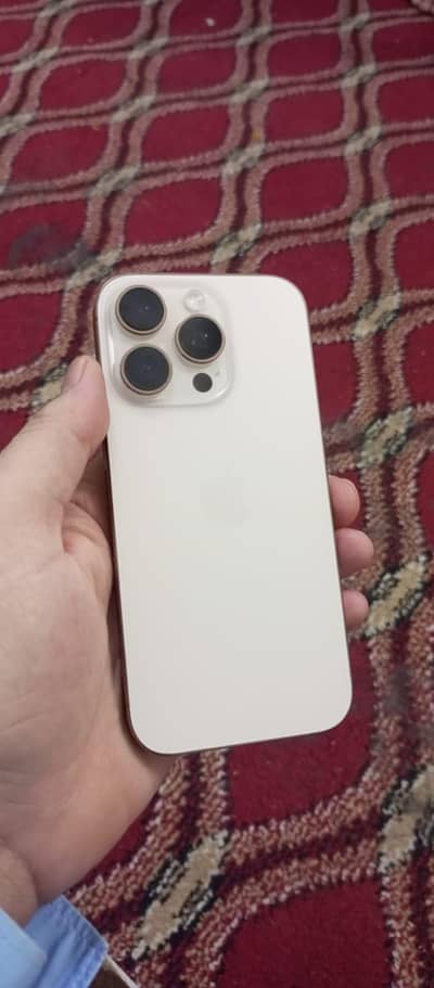 Apple iPhone 16 Pro