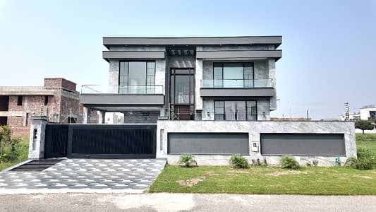 Centrally Located Prime Location House Available In DHA Phase 8 - Block T For Sale