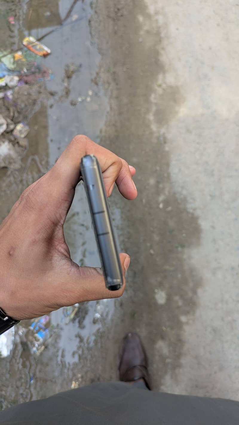 Google Pixel 7a 5