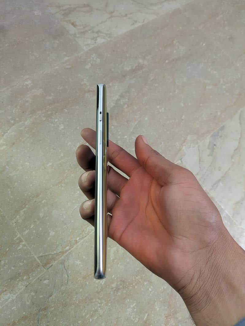 one plus 8 pro 4