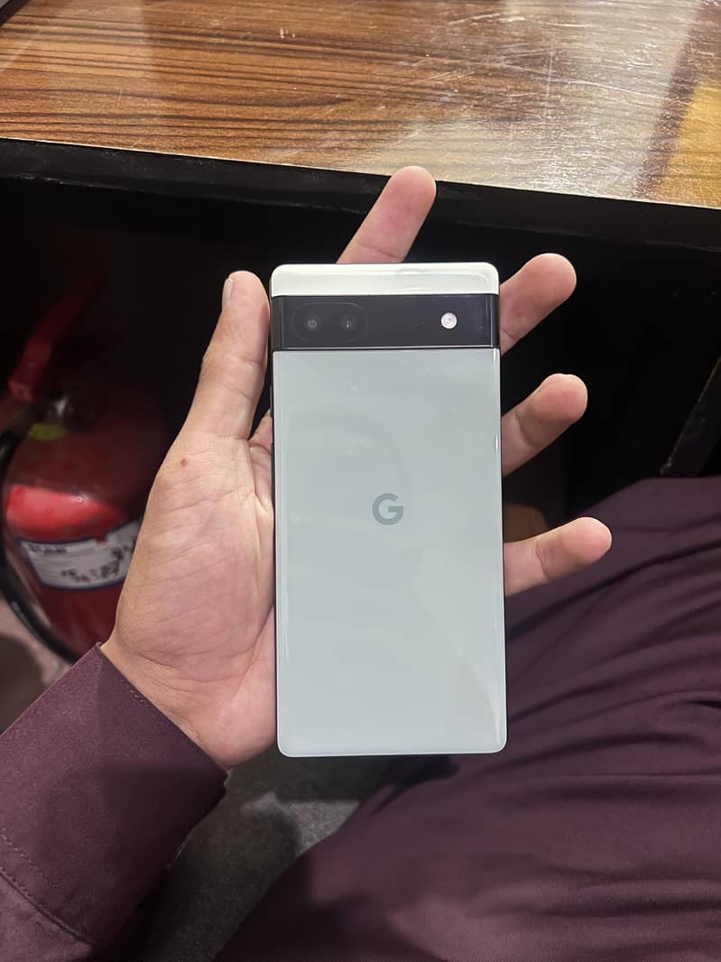 Google Pixel 6a 1