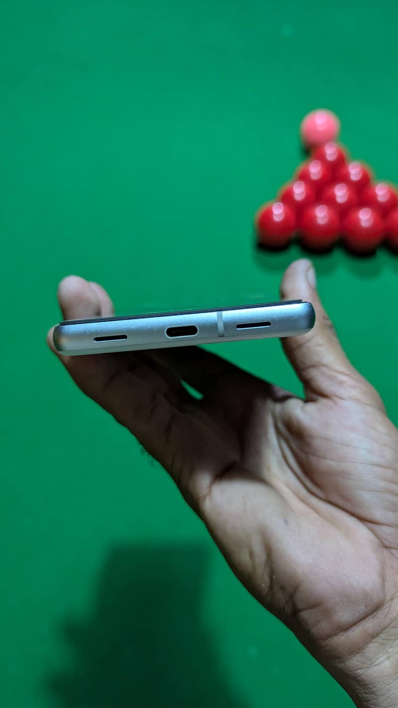 Google Pixel 7a 4