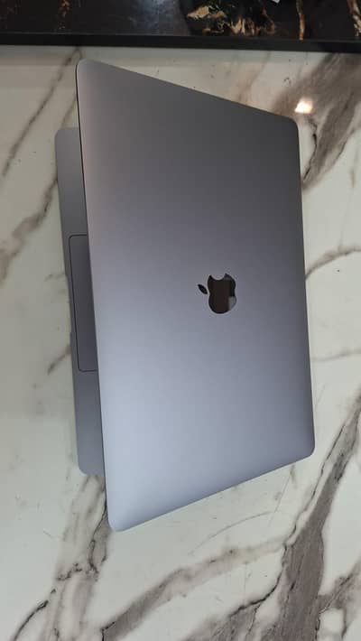 Macbook Air M2  16 gb Ram 1tb ssd space gray 13 inch