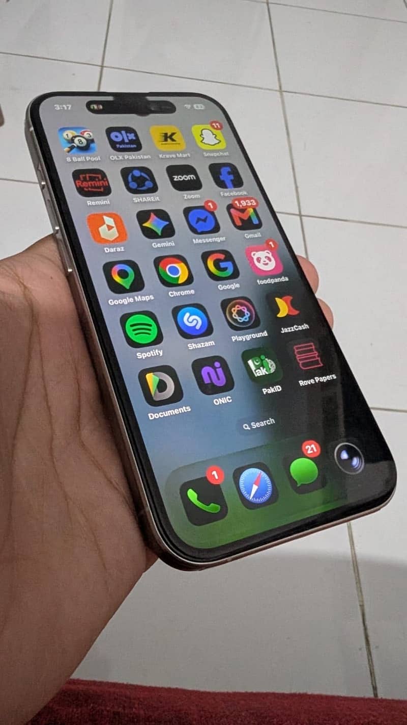 Apple iPhone 15 Pro 1