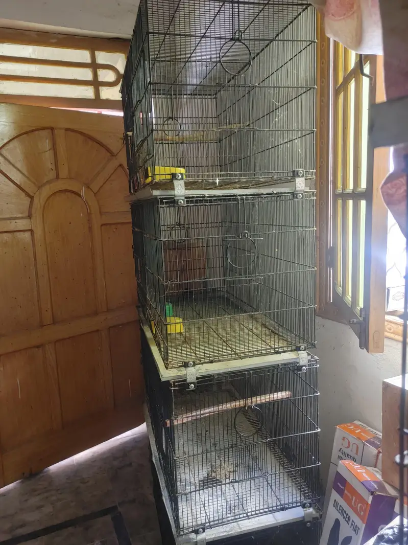 8 Portion Use Like New Cage For Sale — photo 2