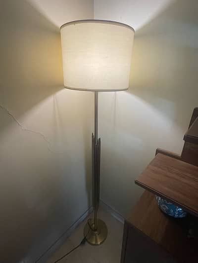 Beautiful floor lamp in brass