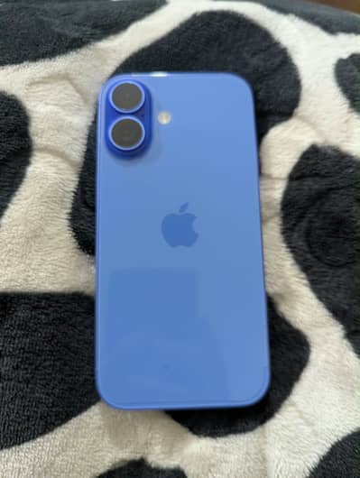 Apple iPhone 16