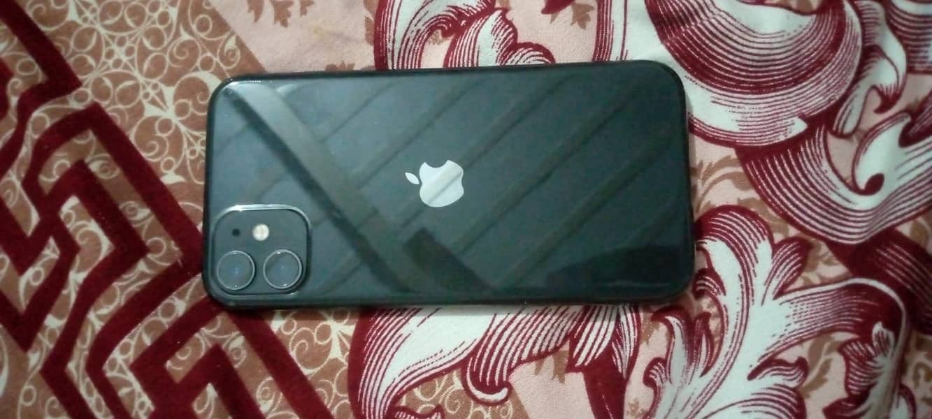 Apple iPhone 11 7