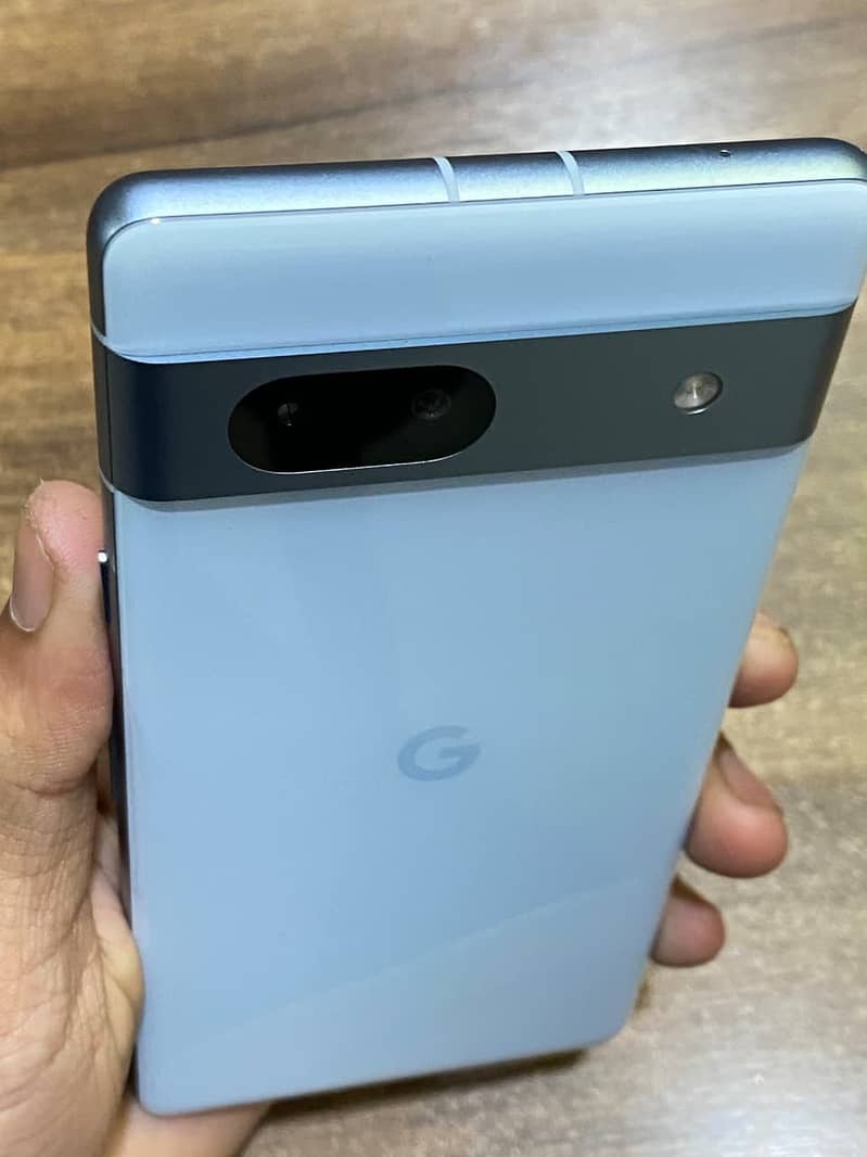 Google Pixel 7a 2