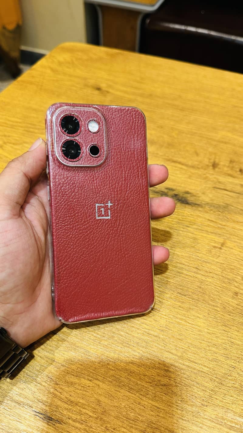 OnePlus 13T 4