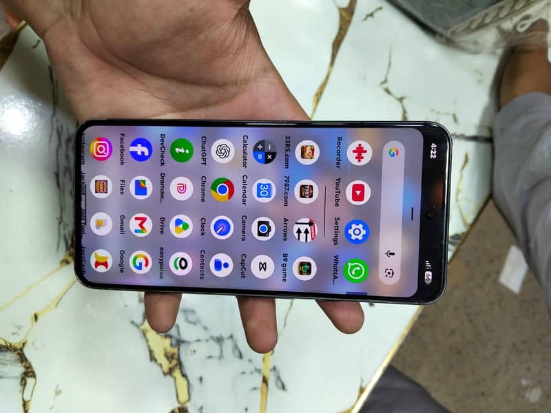 Google Pixel 8 2