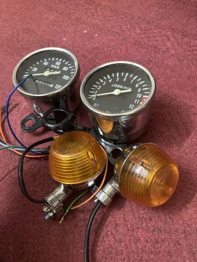Bike meter and two indicator total new condition 0000km drive