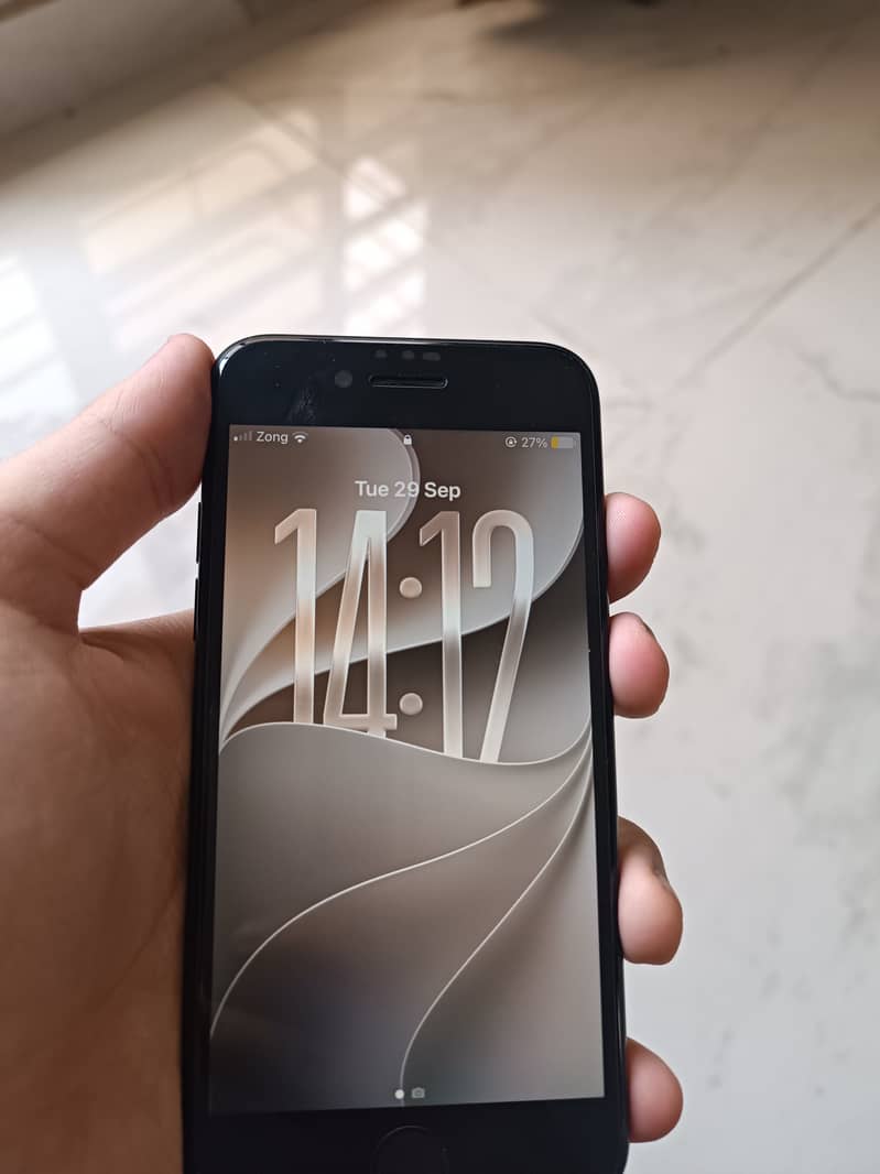 Apple iPhone SE 2