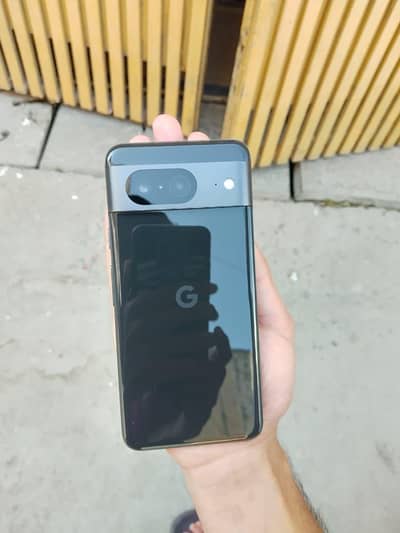 Google Pixel 8