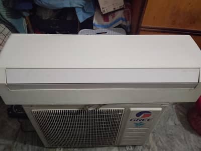 Gree DC Inverter 2 Ton
