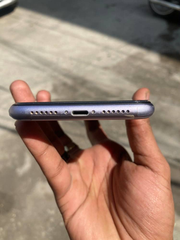 Apple iPhone 11 2