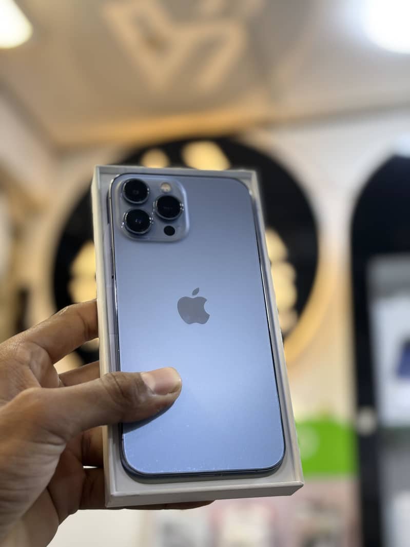 Apple iPhone 13 Pro Max 3