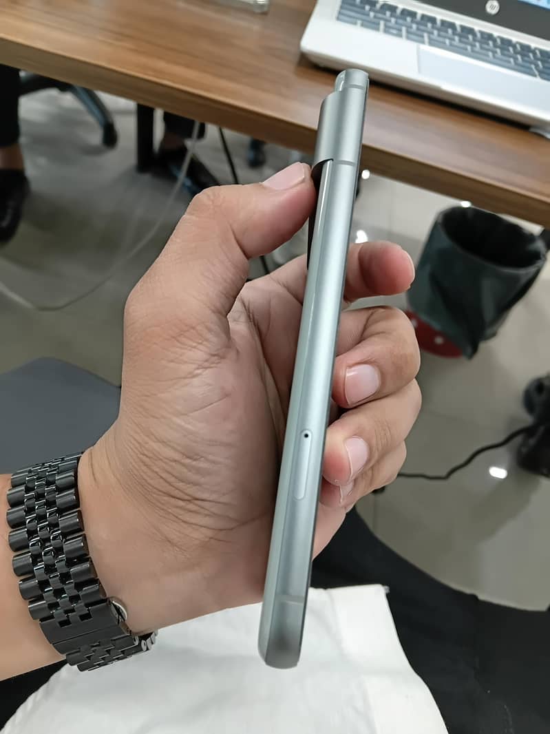 Google Pixel 8 1