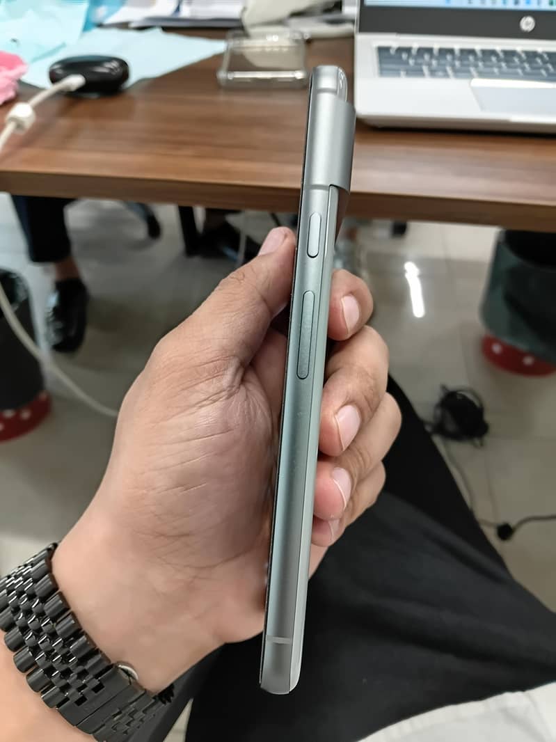 Google Pixel 8 3