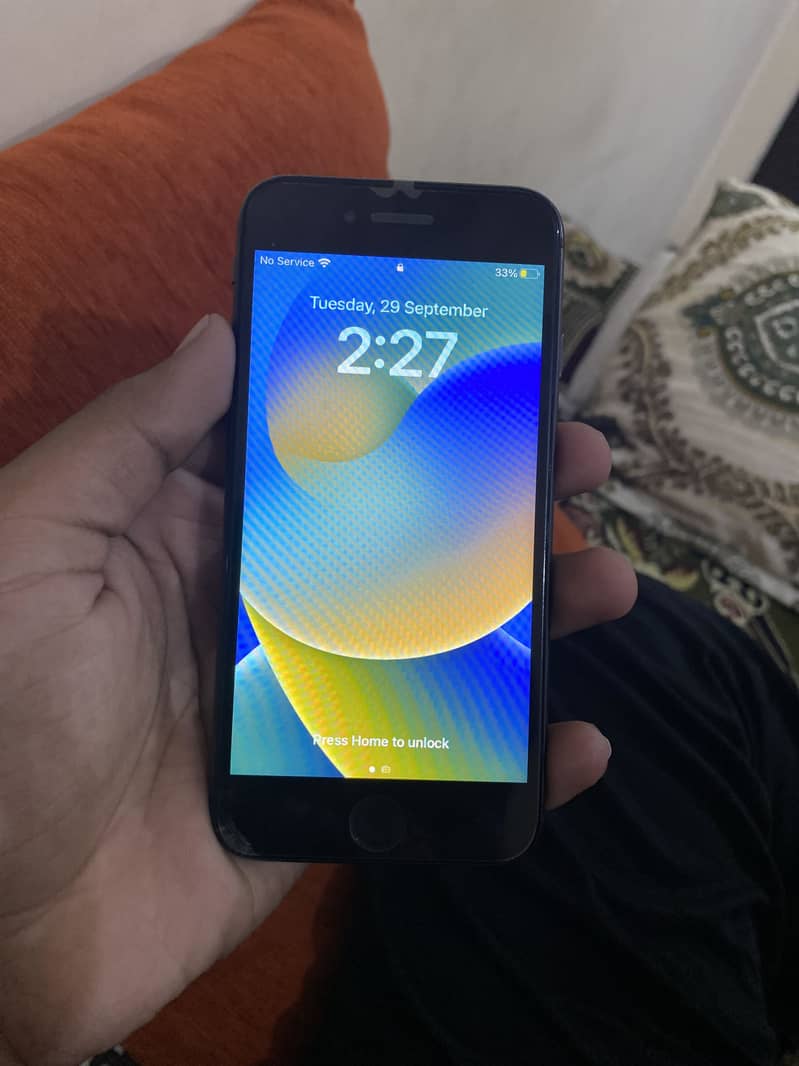 Apple iPhone 8 0