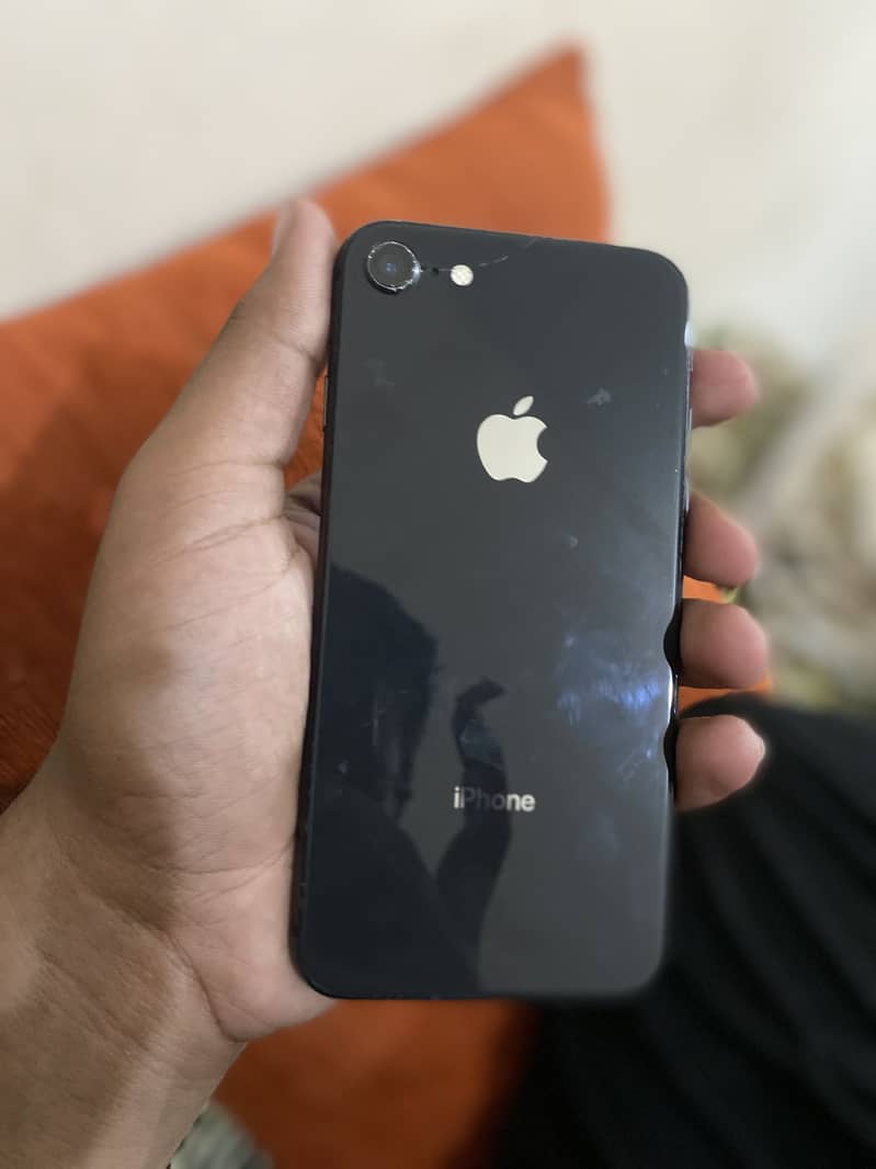 Apple iPhone 8 3