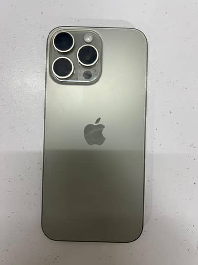 Apple iPhone 16 Pro Max