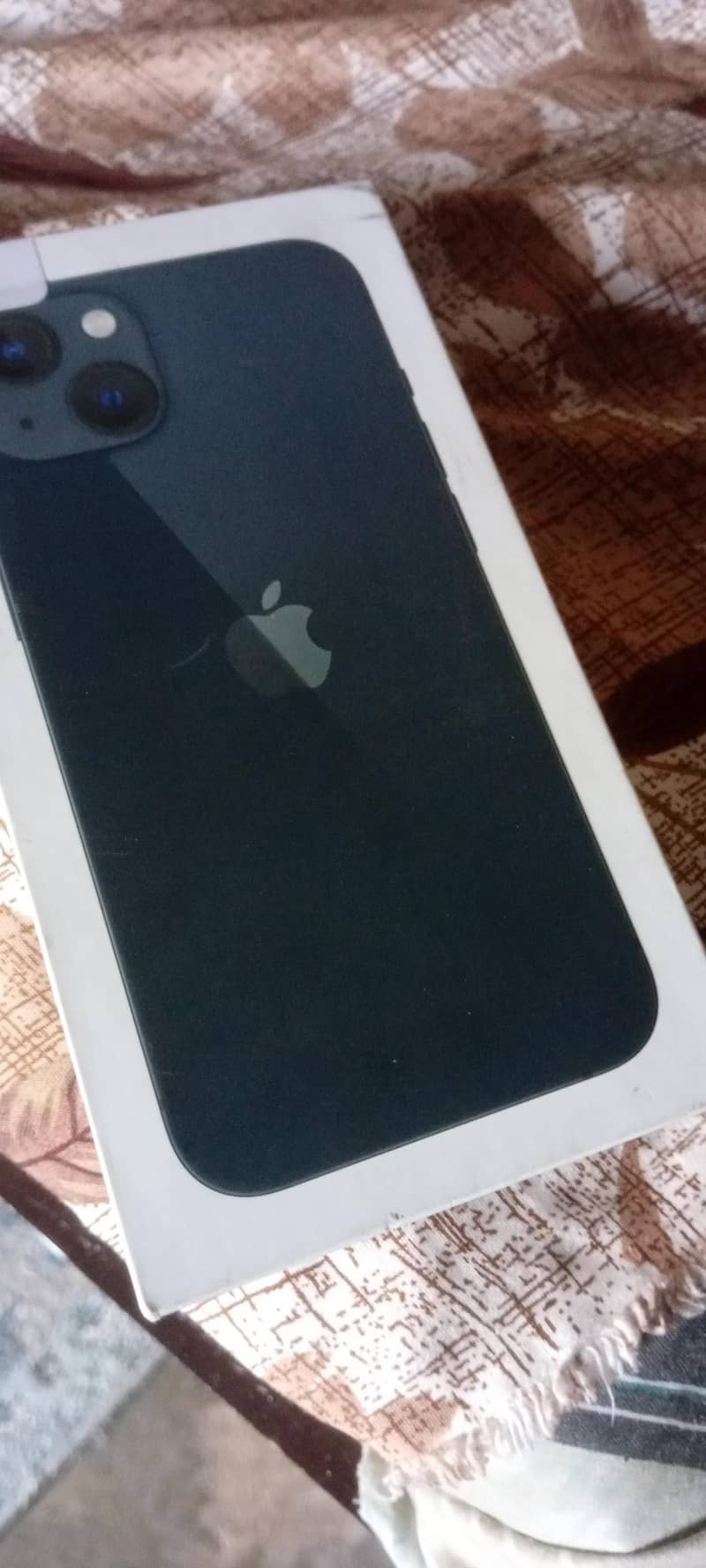 Apple iPhone 13 5
