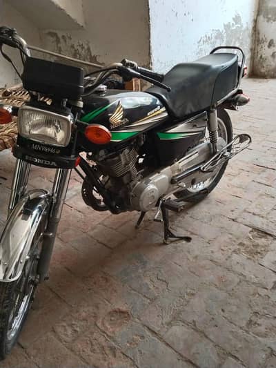 All ok Honda lush condition urgent sale