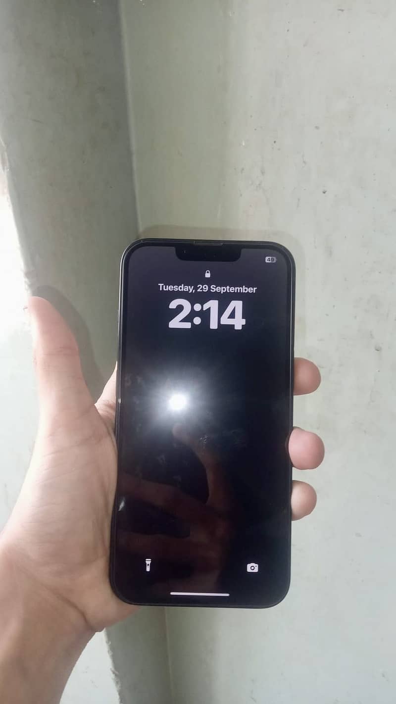 iPhone 14 Jv 1