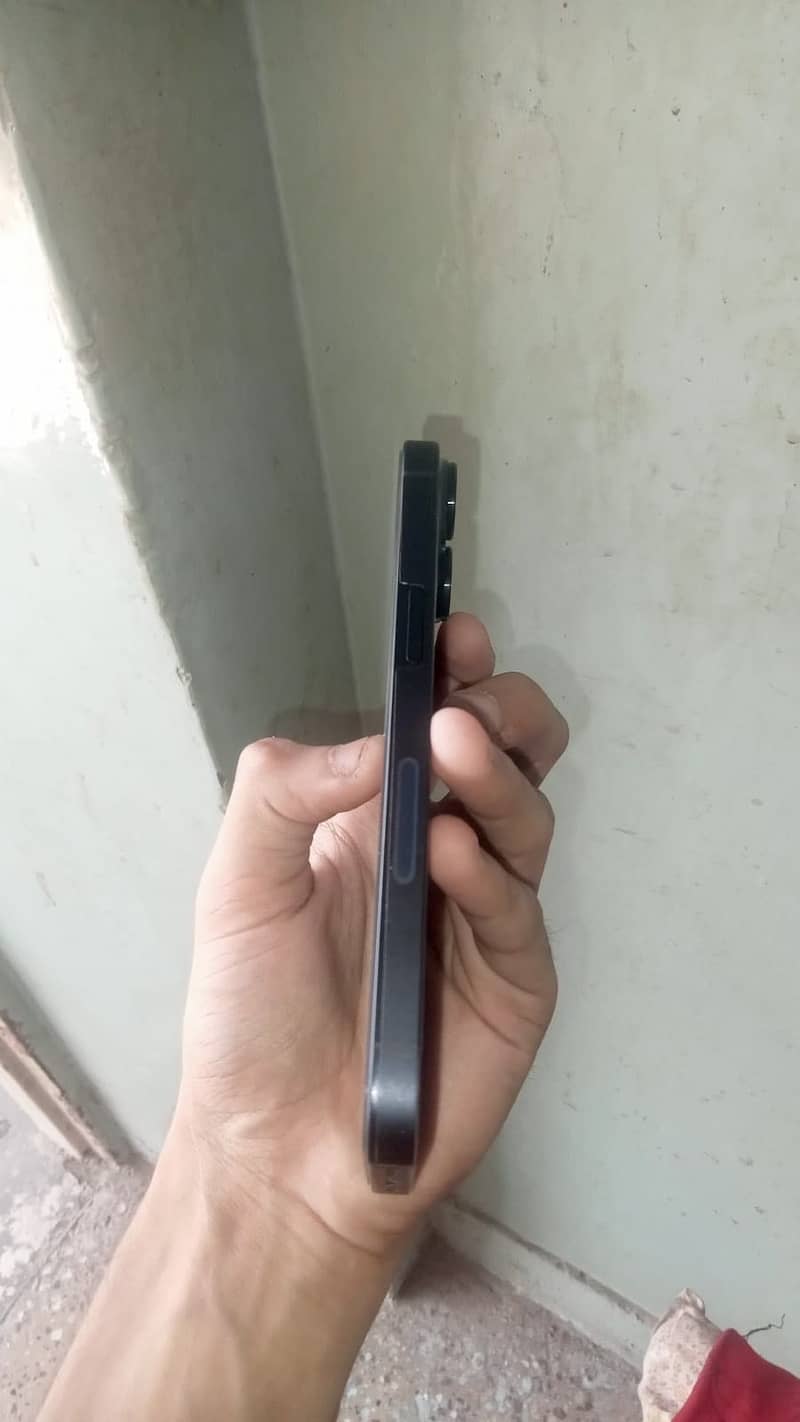 iPhone 14 Jv 3