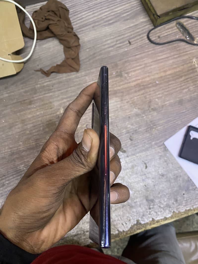 Samsung Mobile Note 10 Plus 4