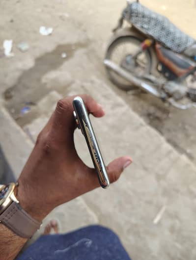Tecno CAMON 40 Pro