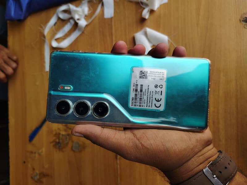 Tecno CAMON 40 Pro 2