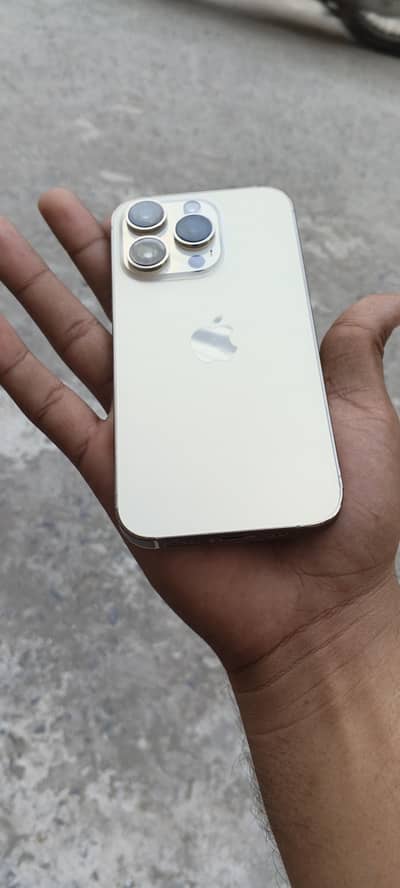 Apple iPhone 14 Pro