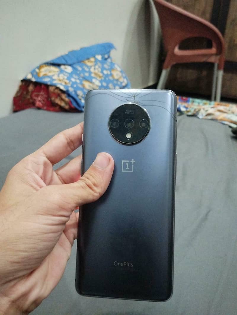 One Plus 7T 1