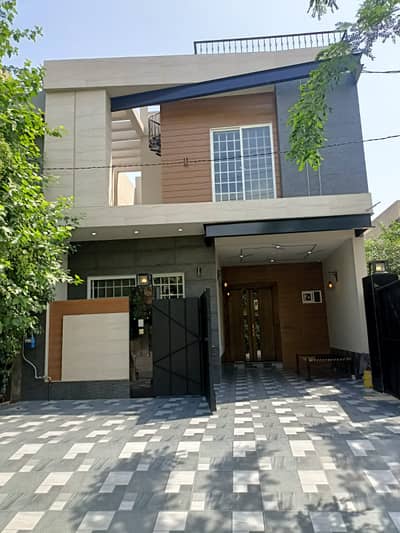 7.5 Marla Brand New Modern House for Sale in Johar Town Phase 2 Near to Emporium Mall Hot Location