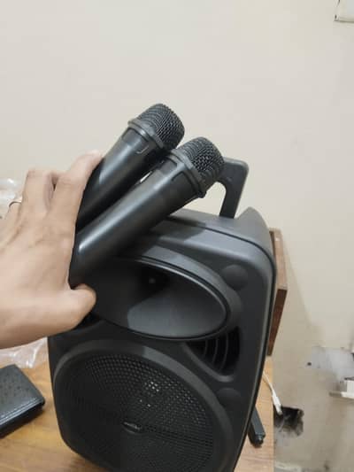best new good audio speaker with 2 new miks good sound bilkul new