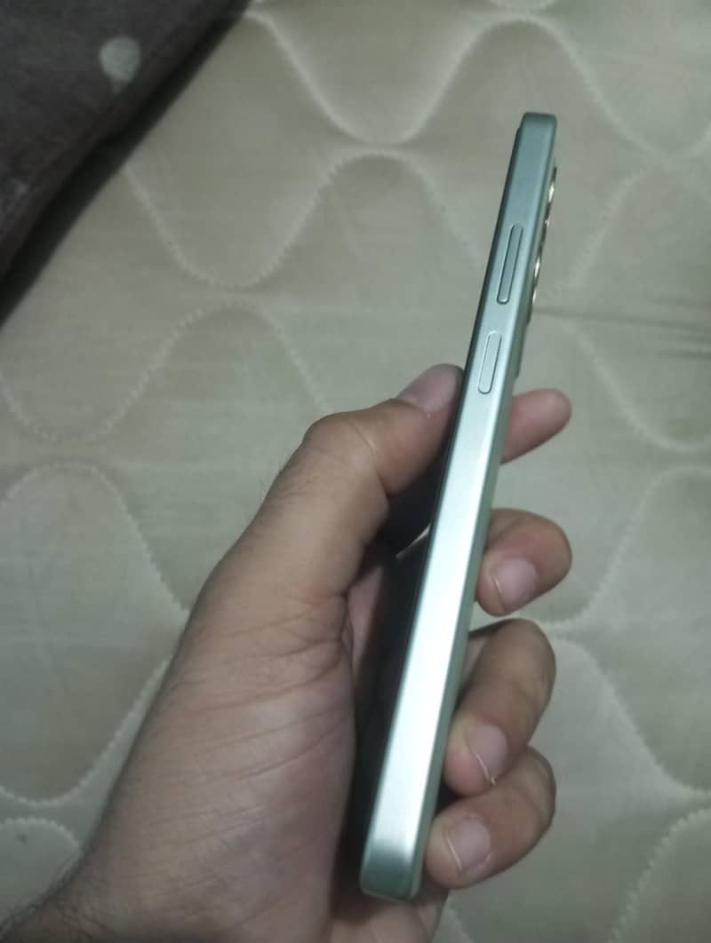 OPPO A5 Pro 3