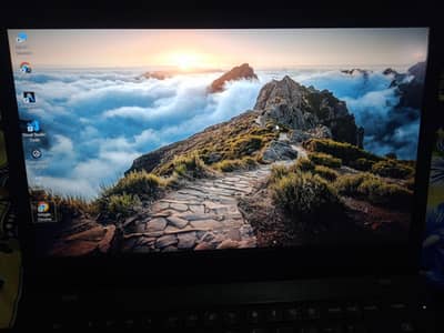 Lenovo ThinkPad | i3-8130U | 8GB RAM | 180GB SSD | Touchscreen
