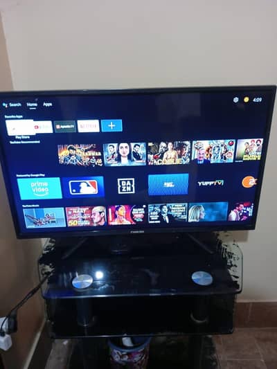 NIKAI 32 Inch LED TV + Android Box | Good Condition | Negotiable