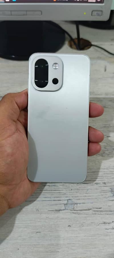 One Plus 13R