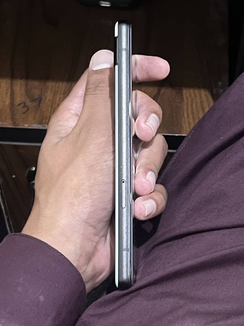 Google Pixel 6a 5