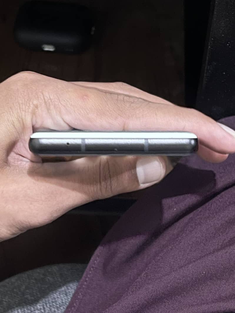 Google Pixel 6a 4