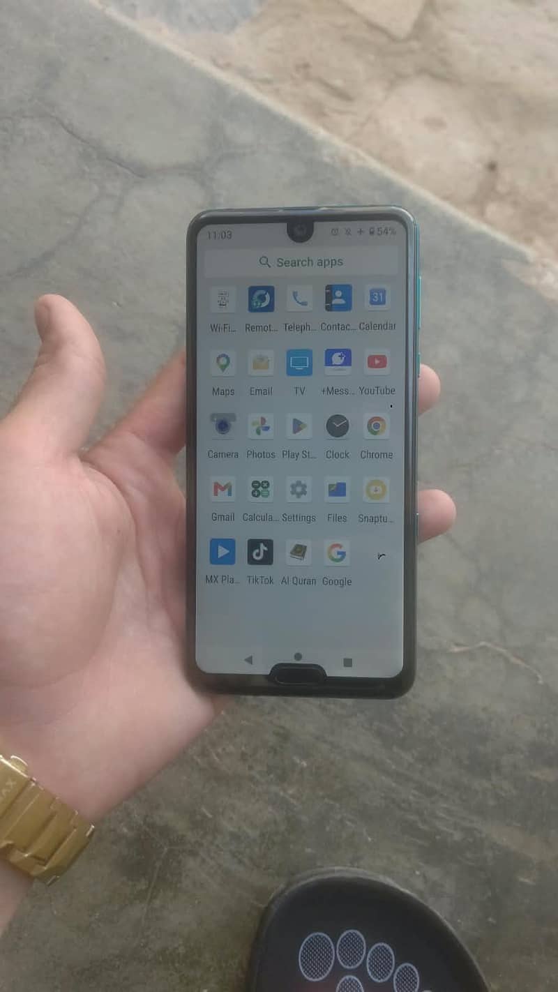 Sharp Aquos R3 1